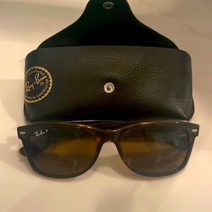 authentic Ray Ban Wayfarer - Tortoise, Polarized. Worn a handful of times